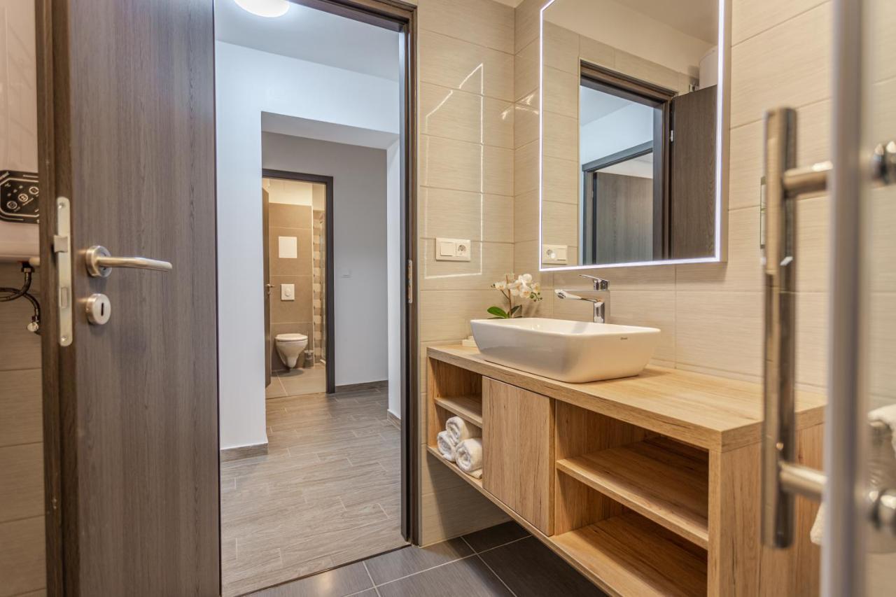 Viktoria Apartman ギュラ エクステリア 写真