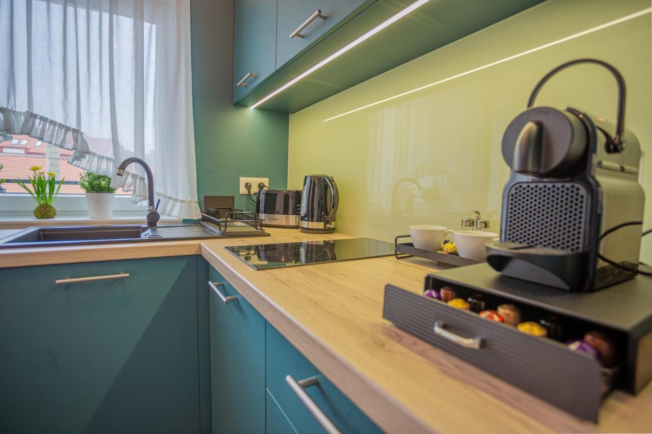 Viktoria Apartman ギュラ エクステリア 写真